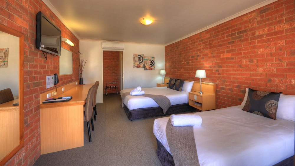 Pevensey Motor Lodge 24/52