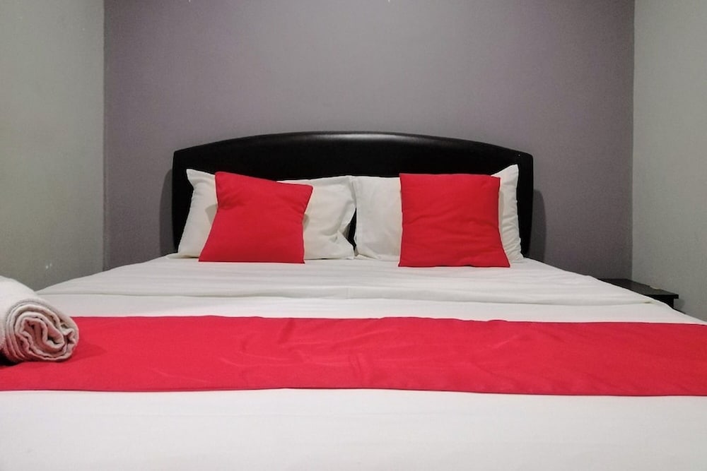 PUTERI AMPANG HOTEL 32/48