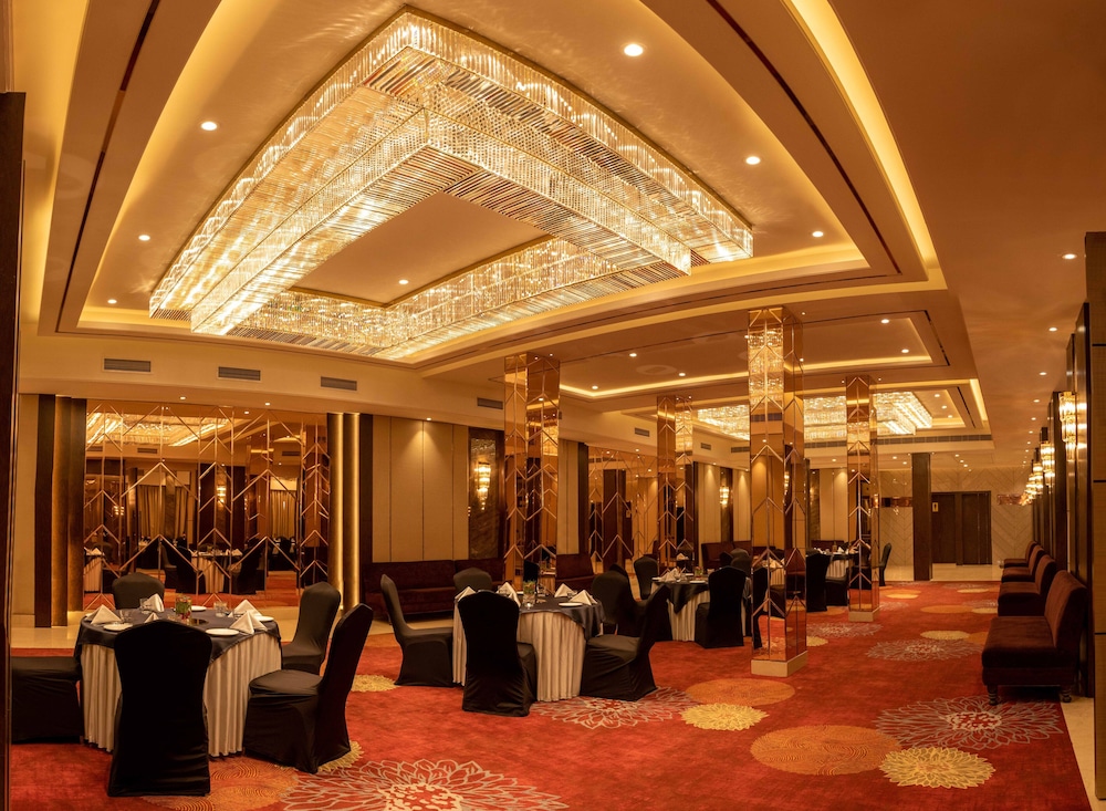 HOTEL SURYA ROYAL 19/41