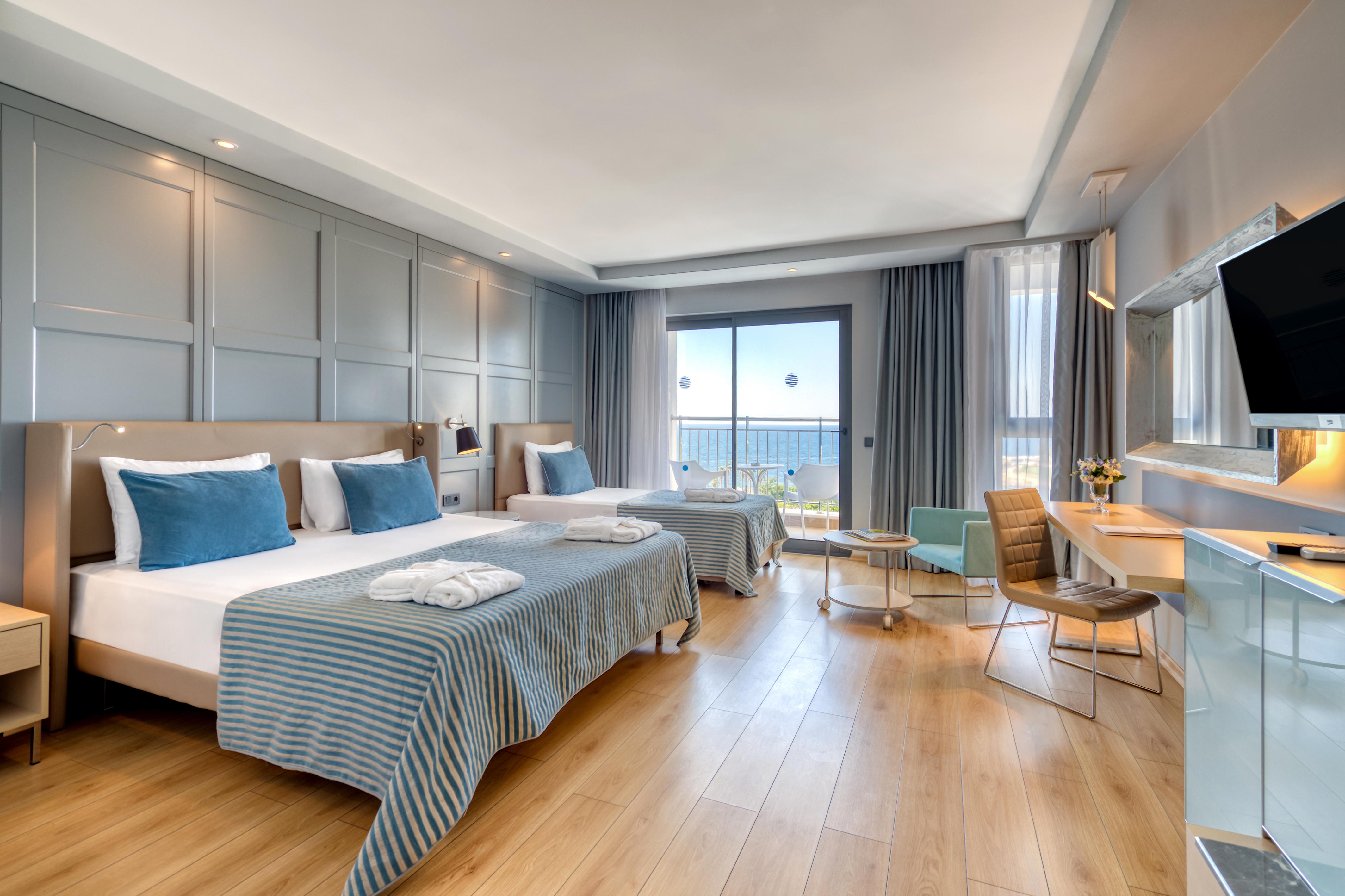Standard, Double Bed, Sea View