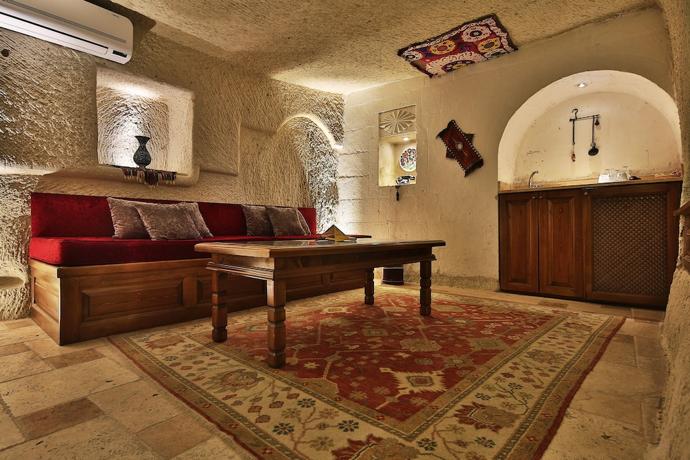 Cappadocia Cave Suites Boutique Hotel Special Class 12/78