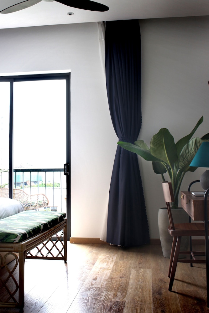 Moclan Boutique Hotel 48/52