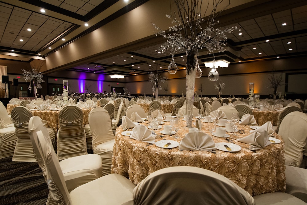 Edmonton Inn and Conference Centre 19/23