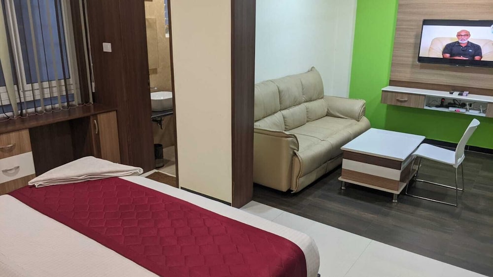 Santhoshpuri 25/36