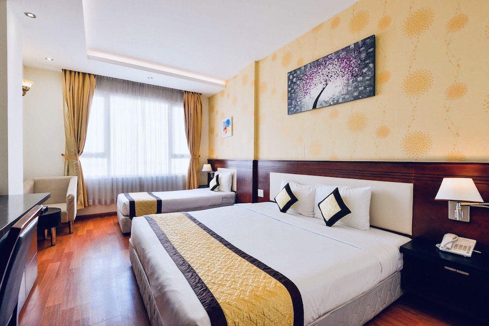 Happy Life Hotel 39/86