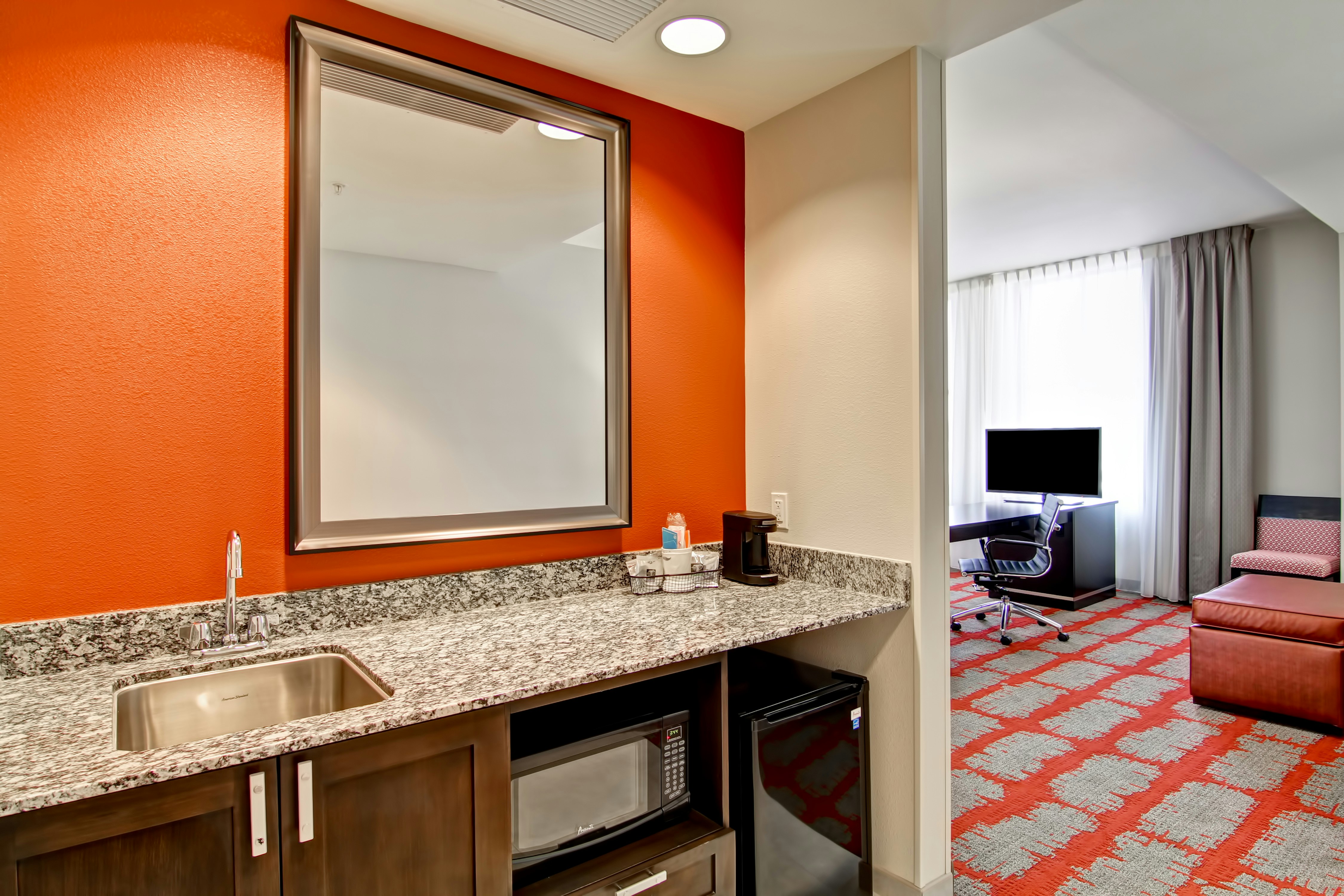 استوديو بسرير كينج لذوي الإعاقة، Hampton Inn Suites Cincinnati Downtown 6/7