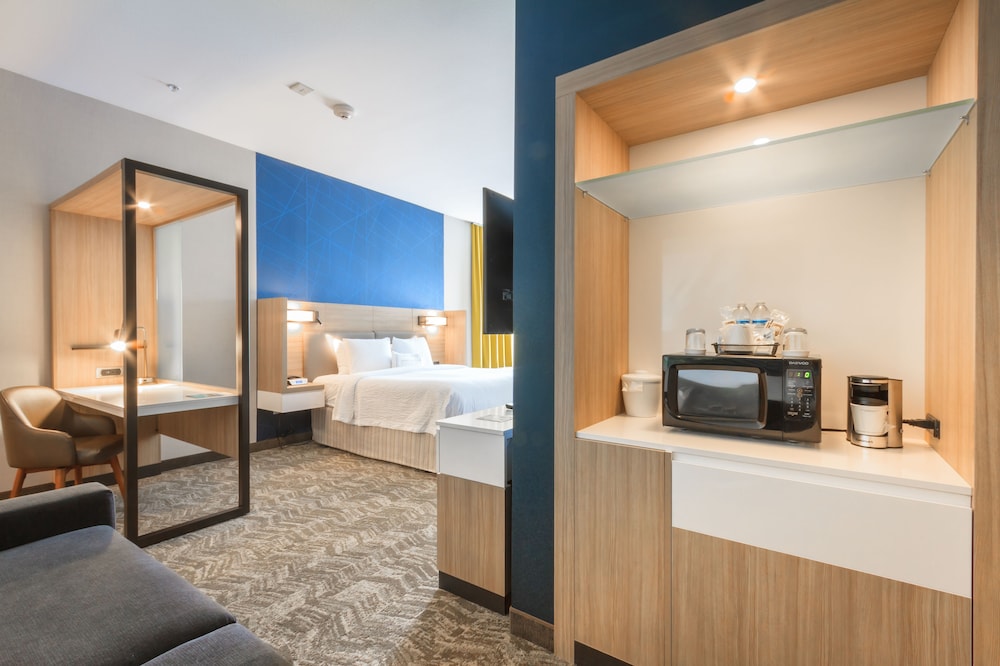 Springhill Suites By Marriott the Dunes On Monterey Bay 16/49