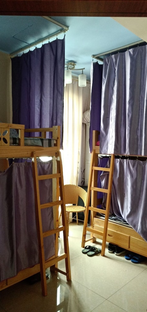 Shu Xu Internet Hostel 8/22