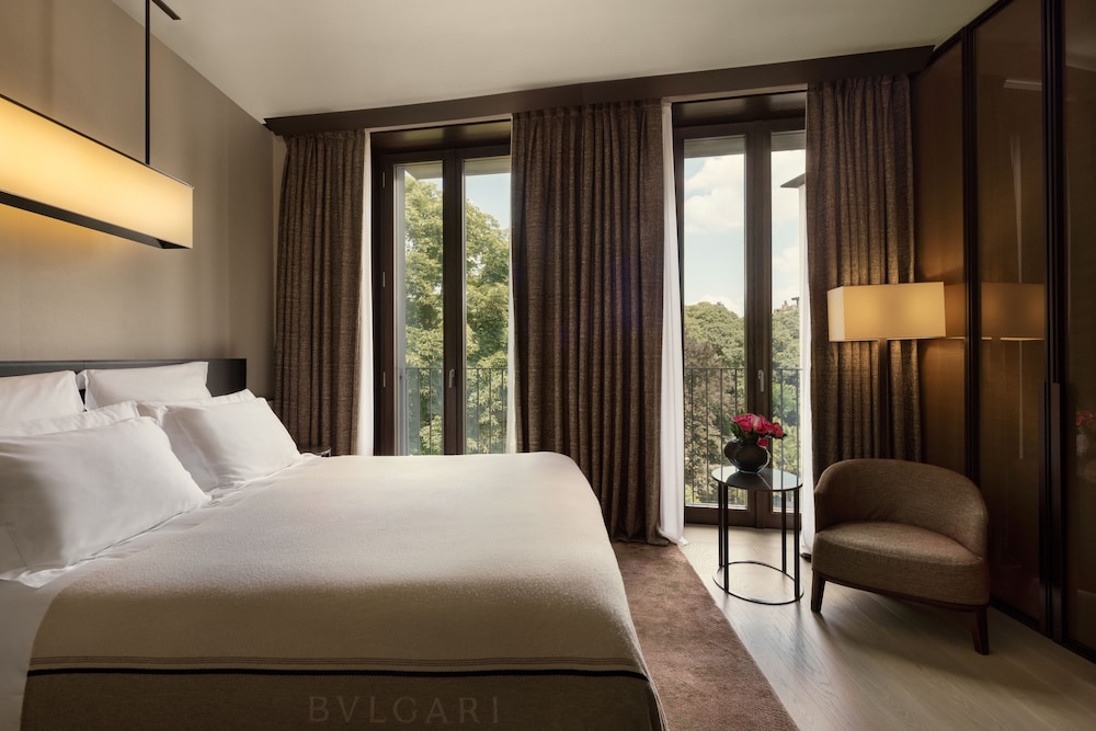 غرفة ديلوكس بسرير كينج، Bulgari Hotel Milano 4/10