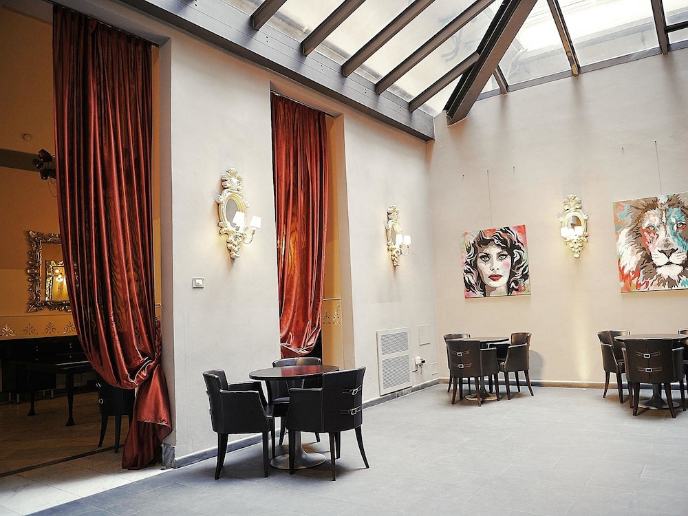 Borghese Palace Art Hotel 54/71
