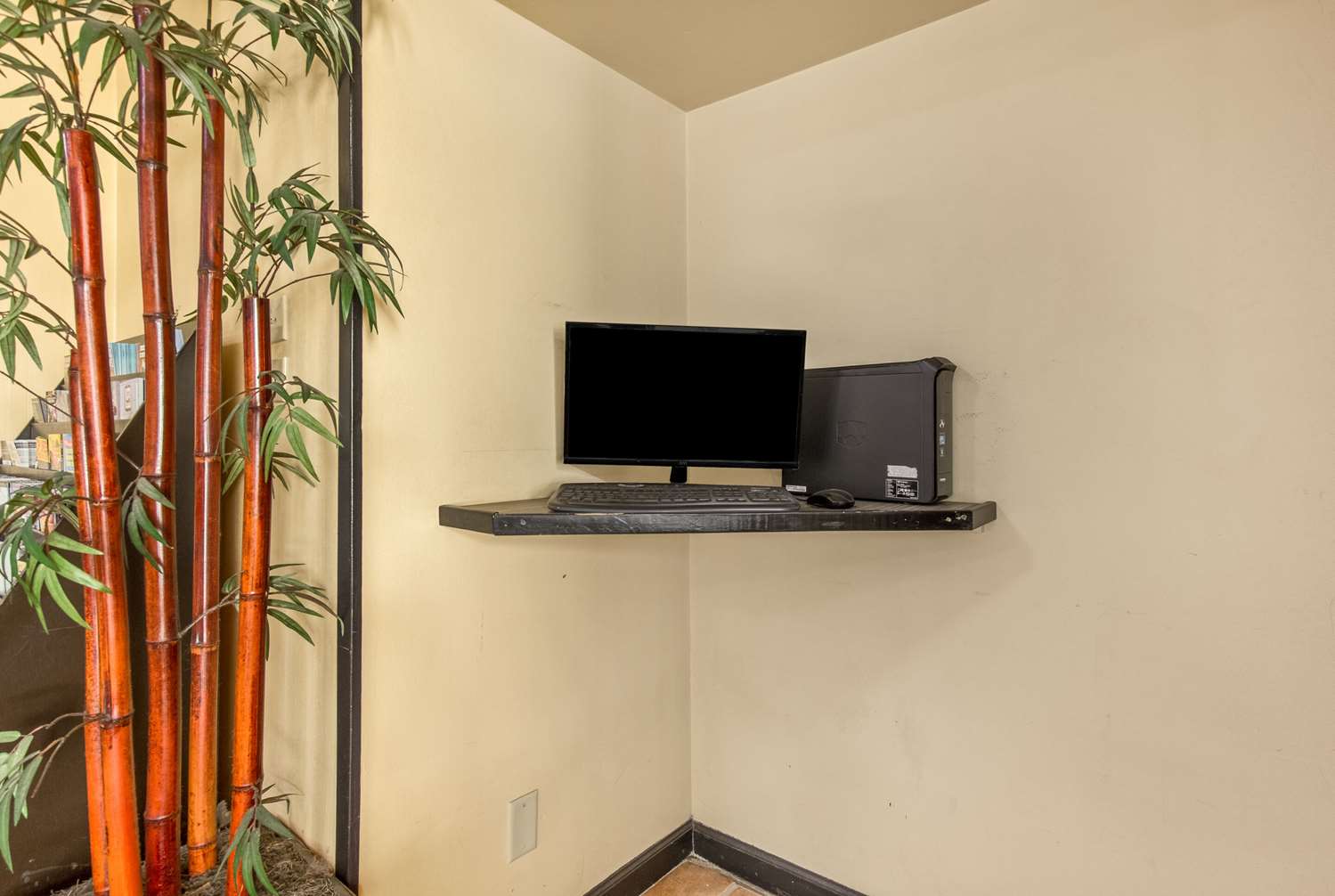Econo Lodge Fort Knox 38/44