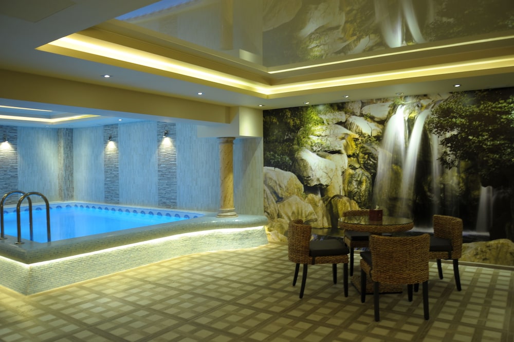 Nairi Hotel 10/68