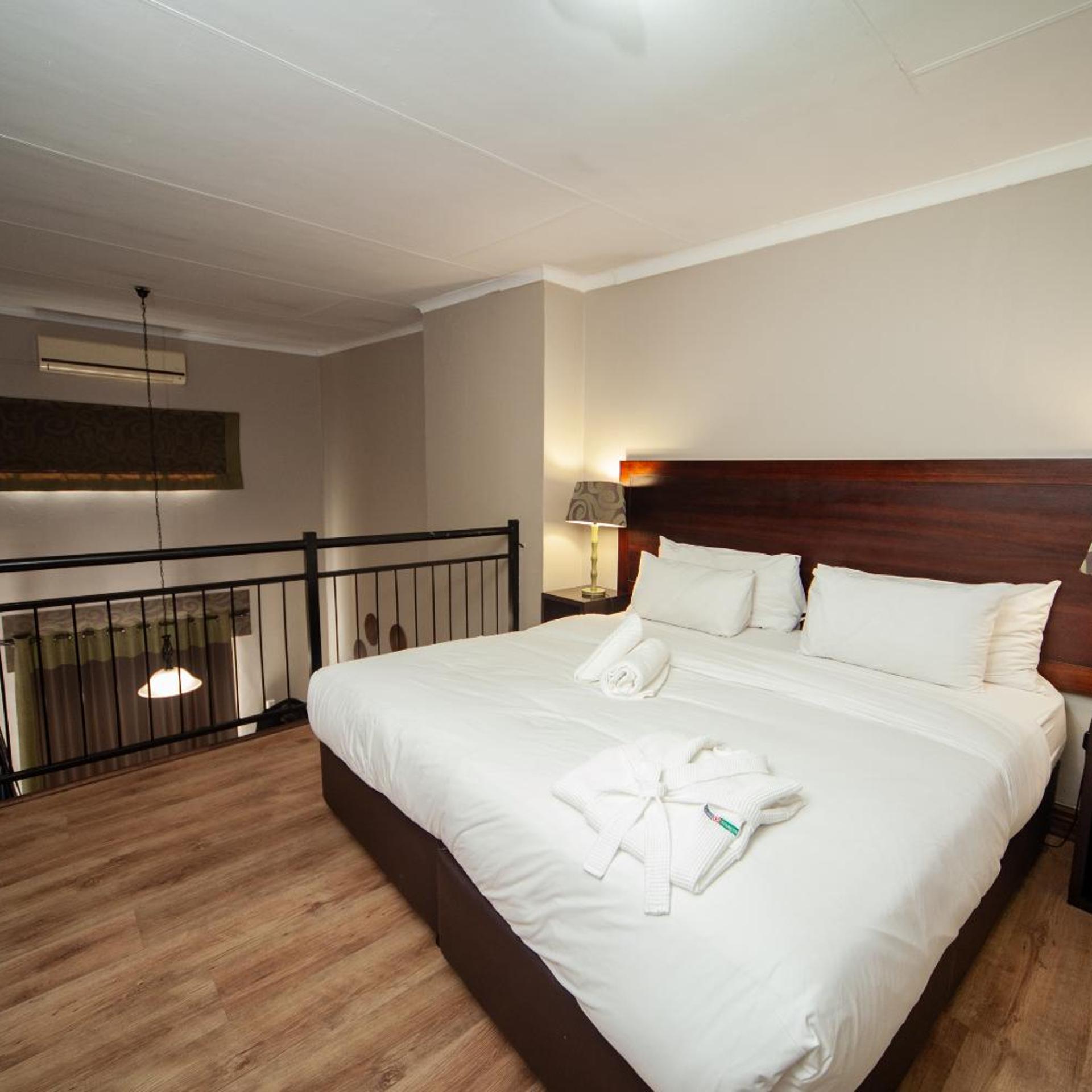 Loft, Suite