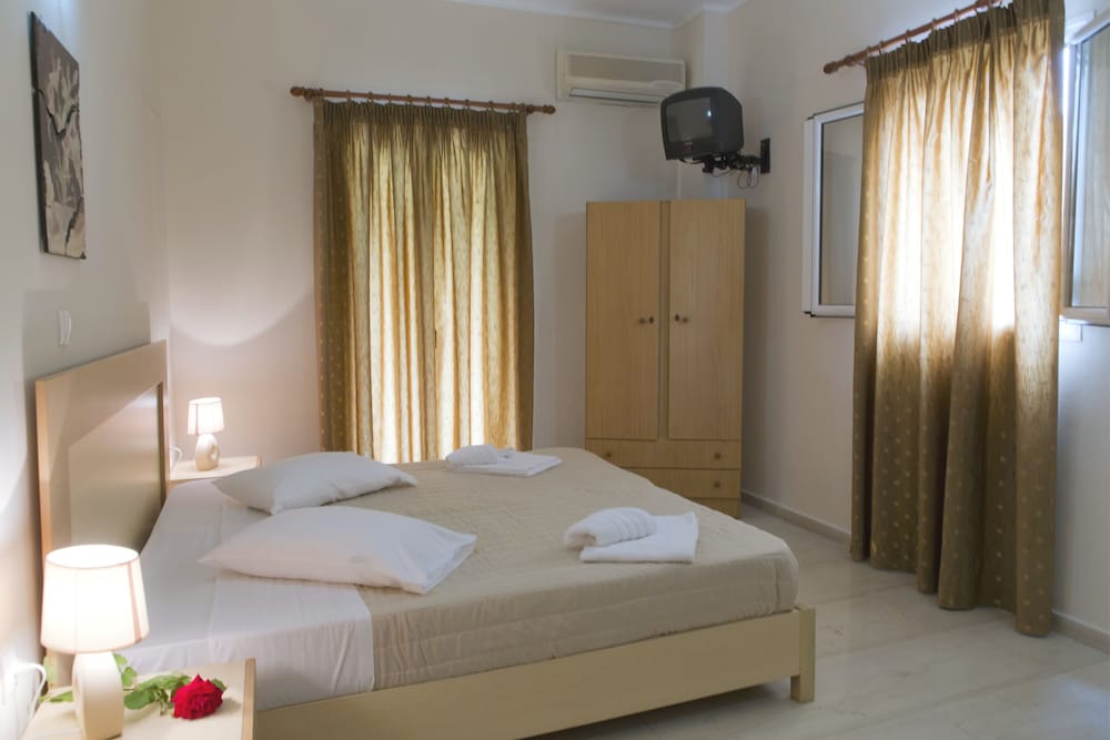 Anita Hotel 28/61