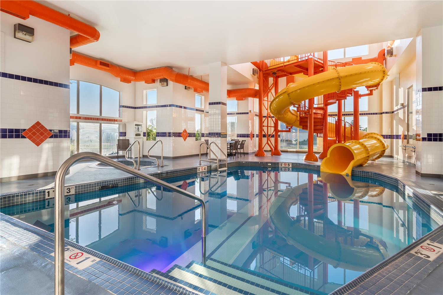 Best Western Plus Service Inn and Suites 29/56