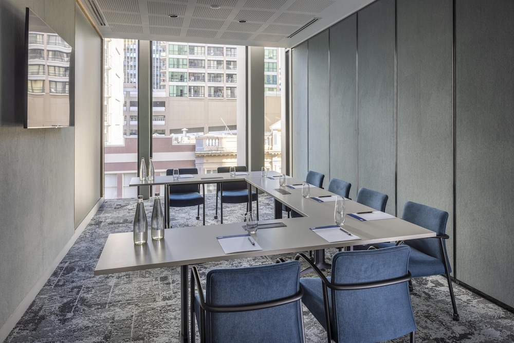 Holiday Inn Express Auckland City Centre 47/58