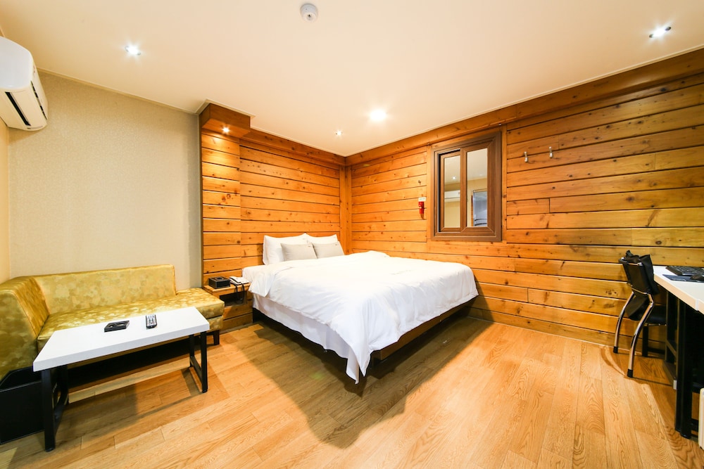 No.25 Hotel Busan Seomyeon Station 16/39