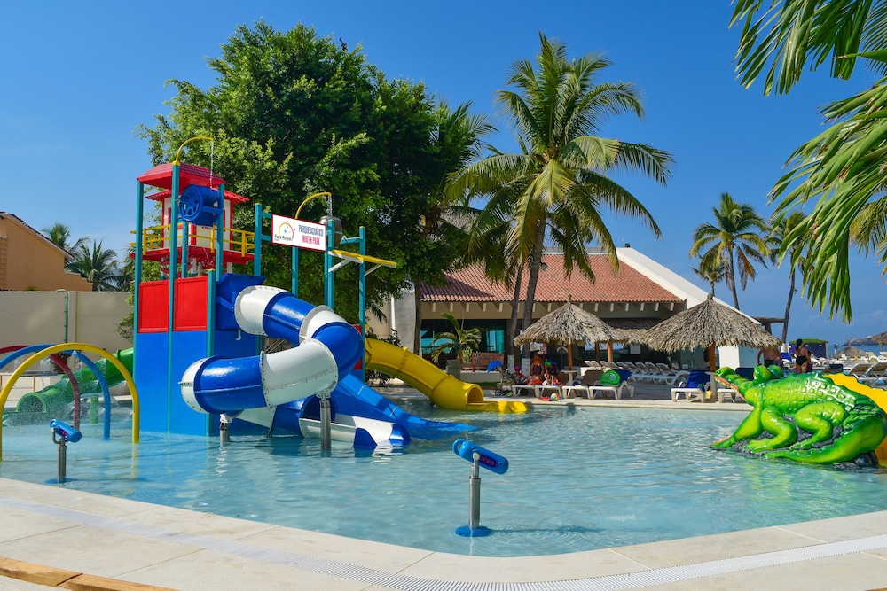 Park Royal Beach Ixtapa All Inclusive 62/69