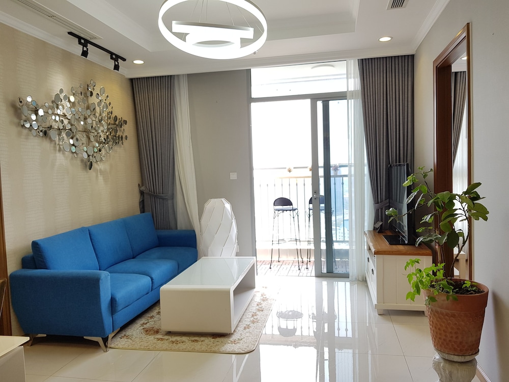 The Berry Luxury Serviced Apartment 24/50