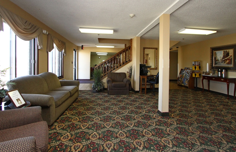 New Victorian Inn and Suites 32/43