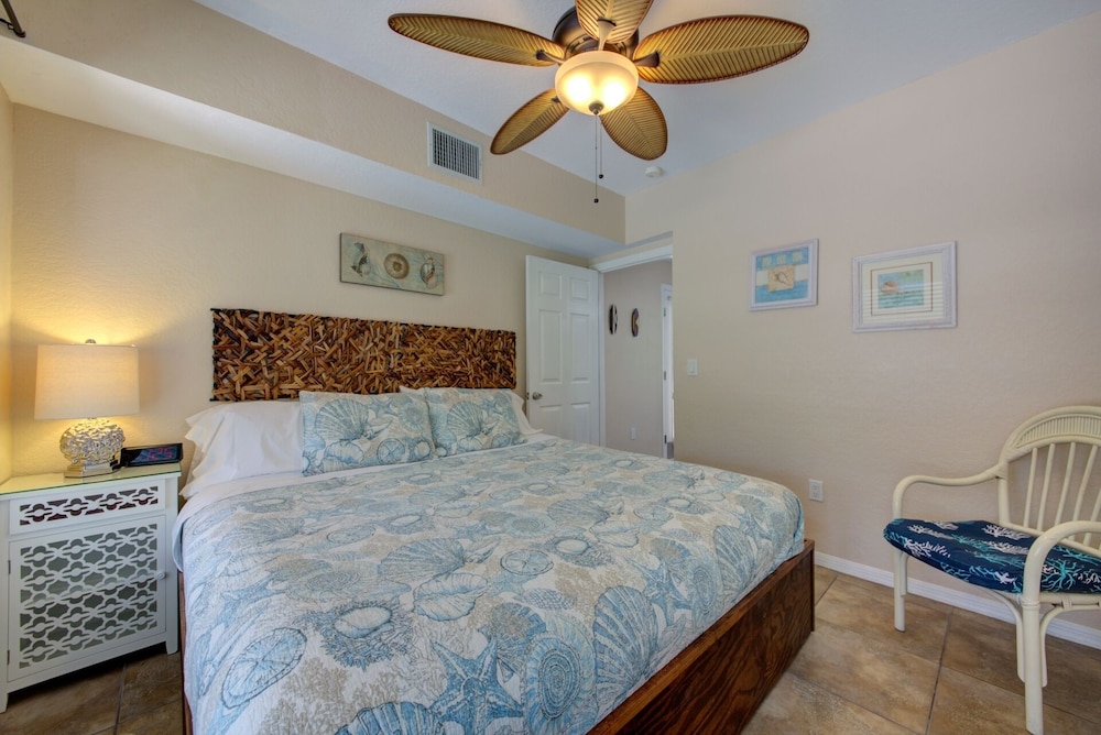 The Ringling Beach House 14/75
