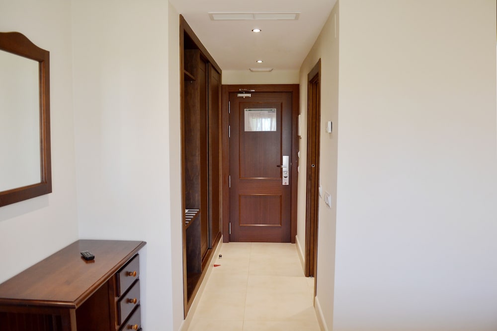 Tarik Hotel 26/63