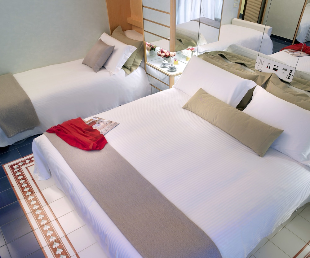 Atlantic Hotel Riccione 34/75