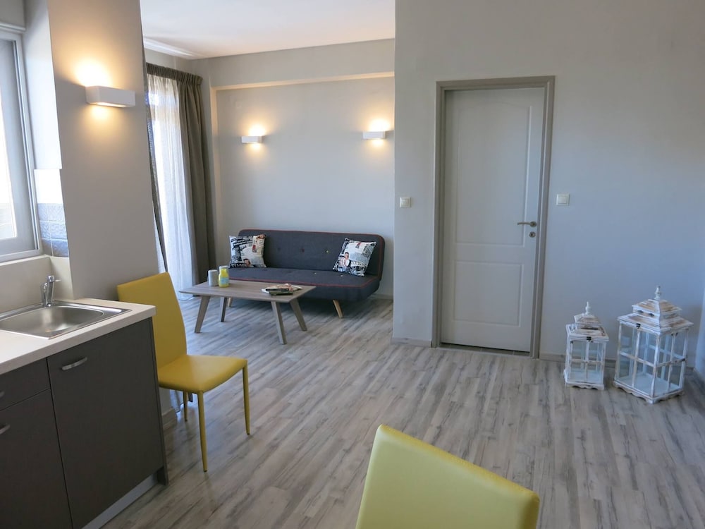 Pantheon Apartments 16/35