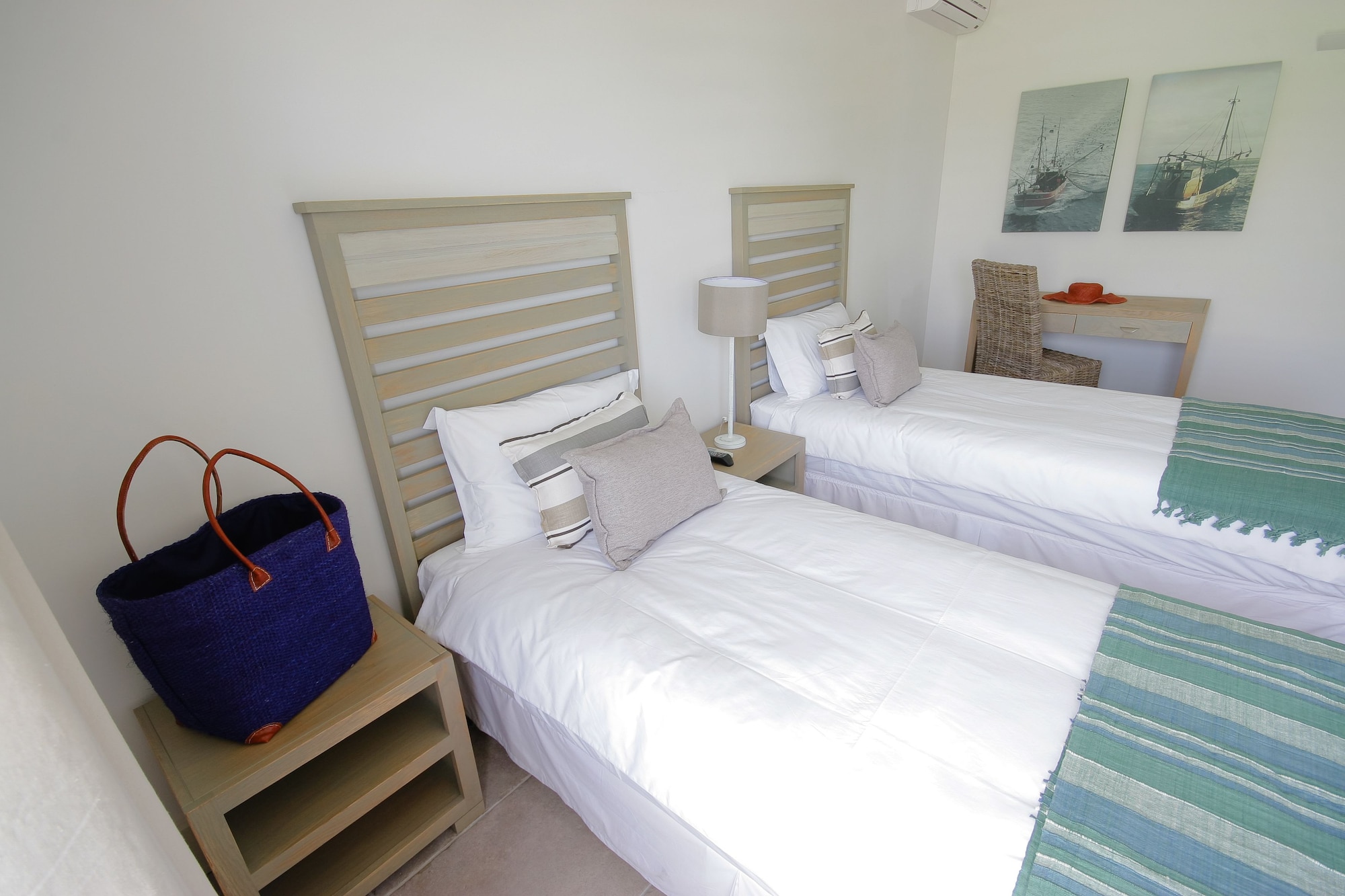 4 BEDROOMS, PENTHOUSE