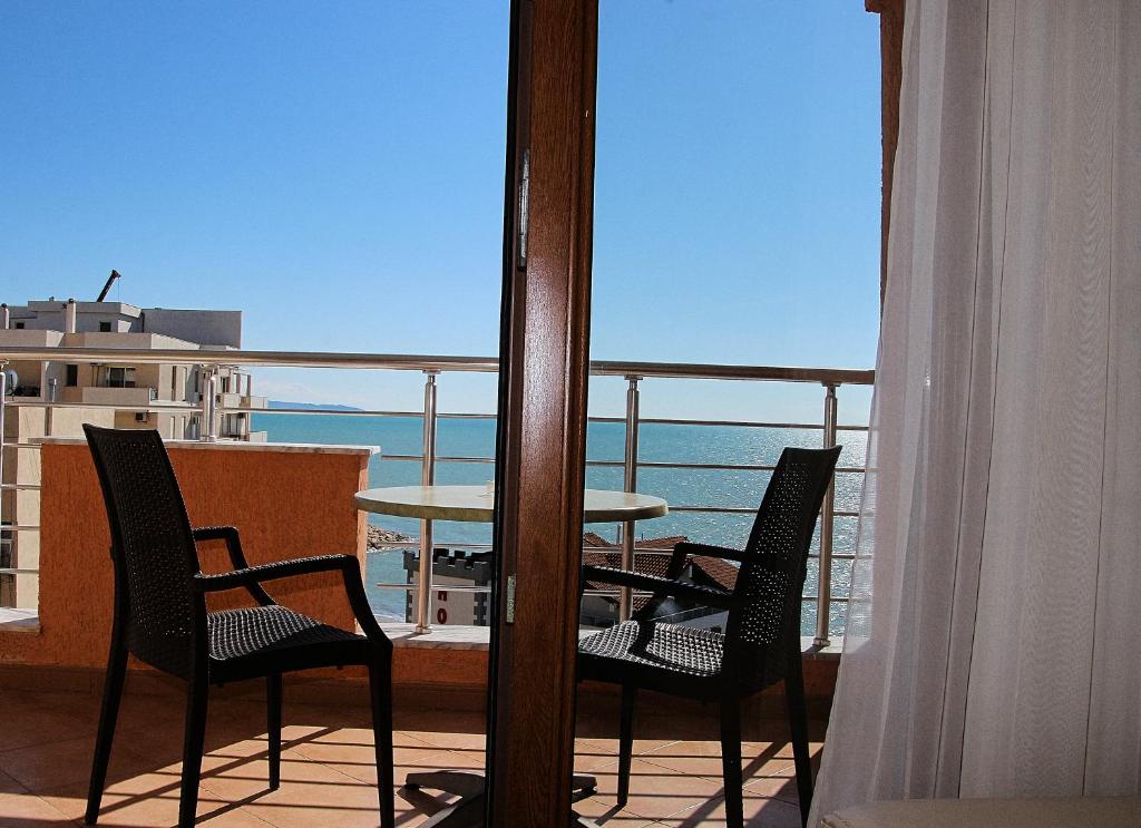 Hotel Nais Beach 25/26