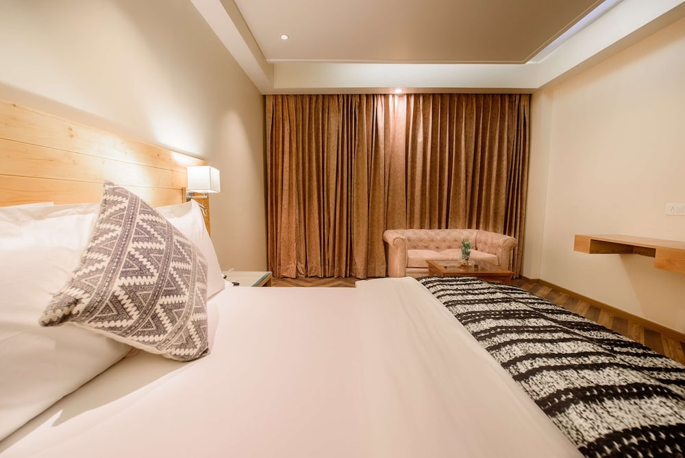 Naturevilas Sarovar Premiere Manali 35/65
