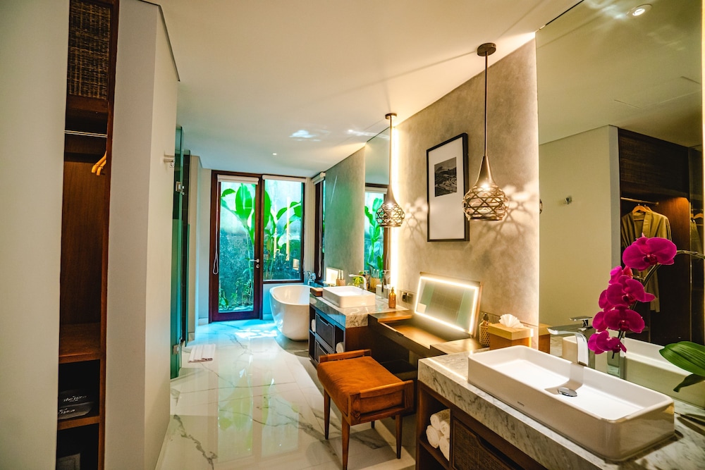 The Hava Ubud A Pramana Experience 50/50
