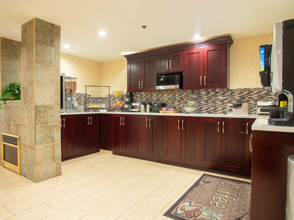 Prestige Aberdeen Lodge Kamloops 4/54