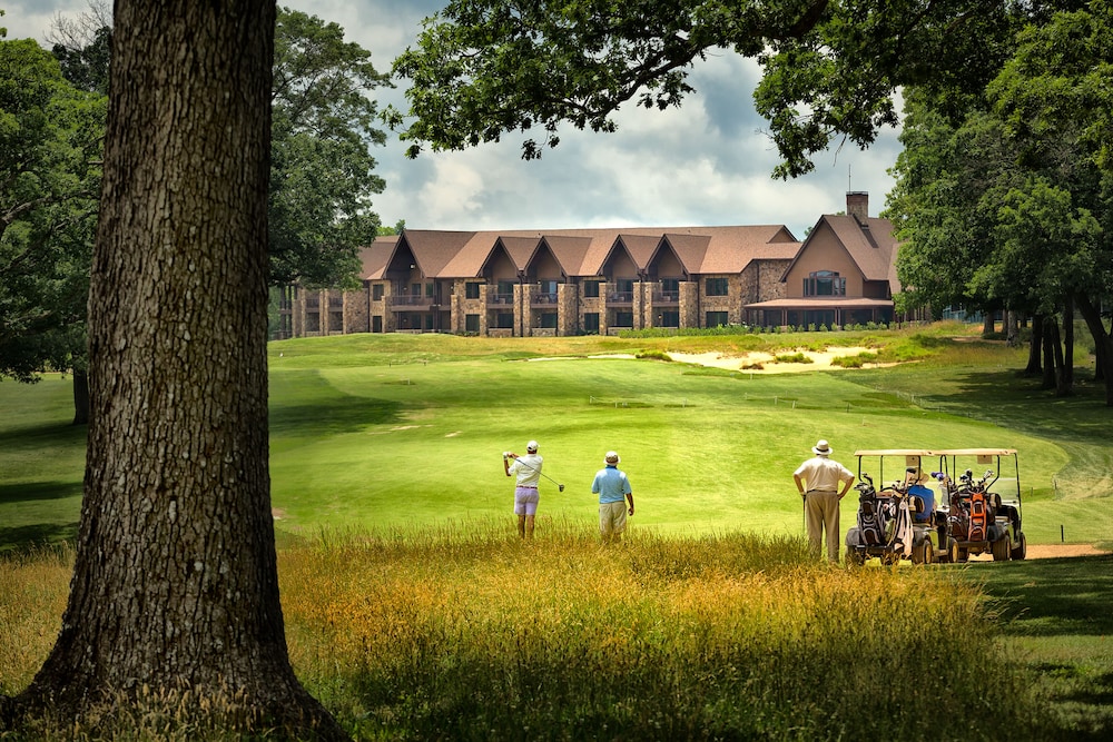 The Sewanee Inn 64/67
