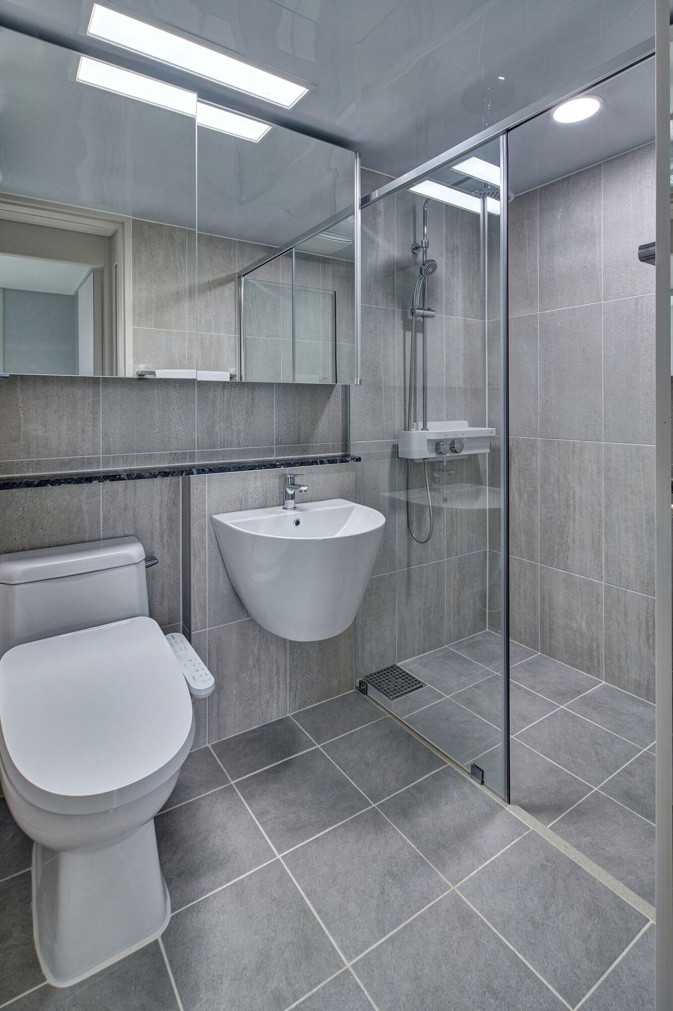 Chonpines Ocean Suites 48/50