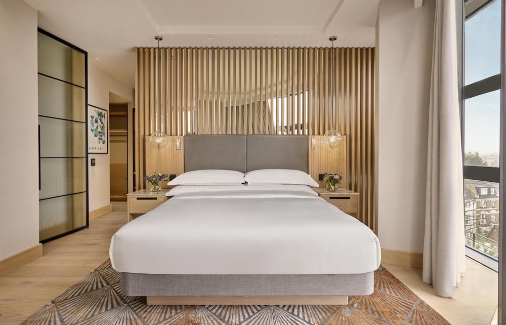 Hyatt Regency London Olympia 15/50