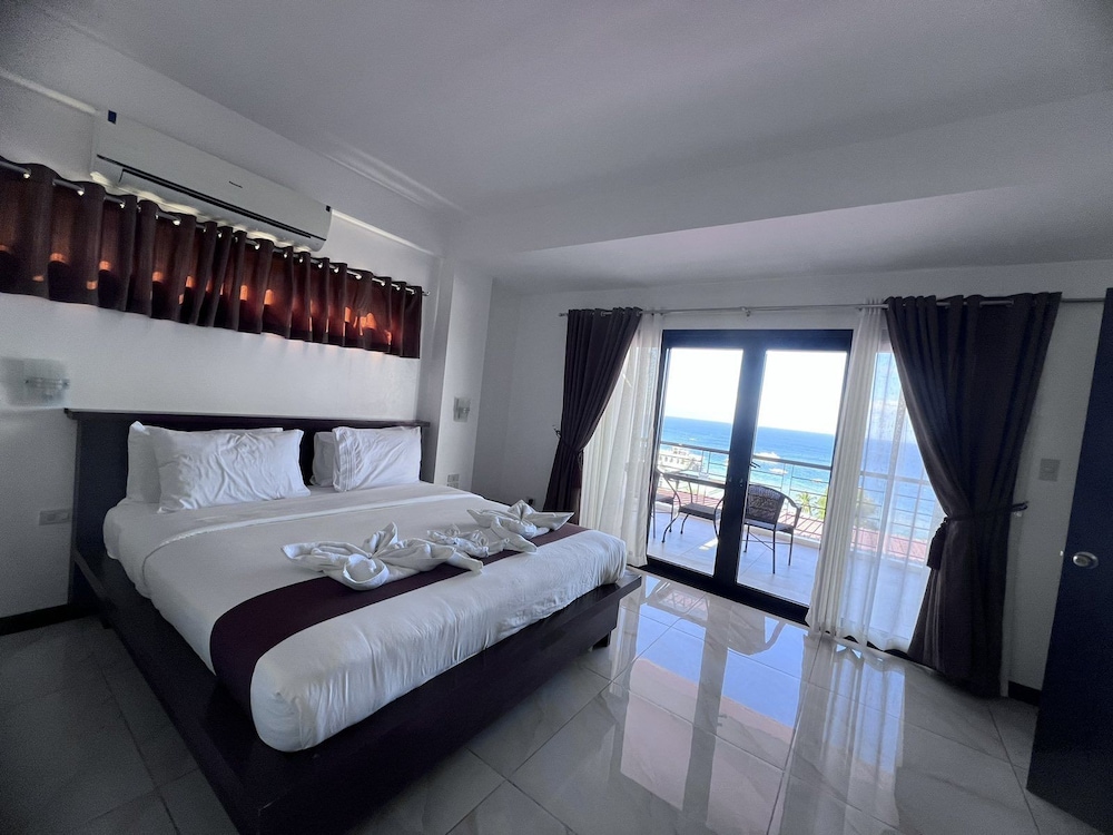 2 BEDROOMS, PENTHOUSE