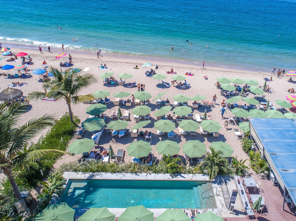 Suites At Sapphire Ocean Club 25/30
