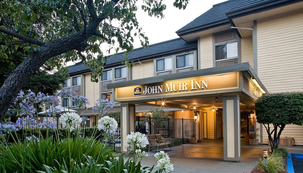 Best Western John Muir Inn 2/43