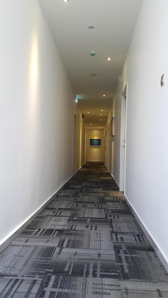 M Design Hotel At Shamelin Perkasa 29/32