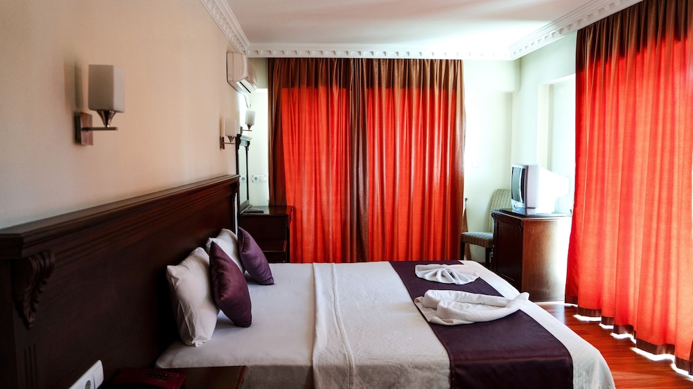 Cihanturk Hotel 34/72
