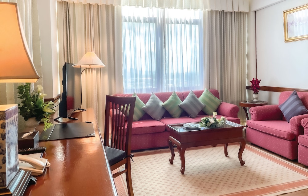 Royal Phuket City Hotel 58/90