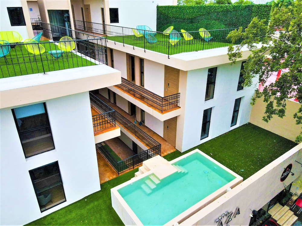 Hotel Plaza by Kavia 53/58