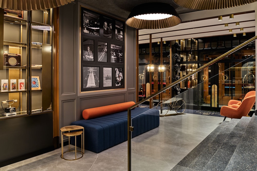 Garamond, a Tribute Portfolio Hotel 20/24