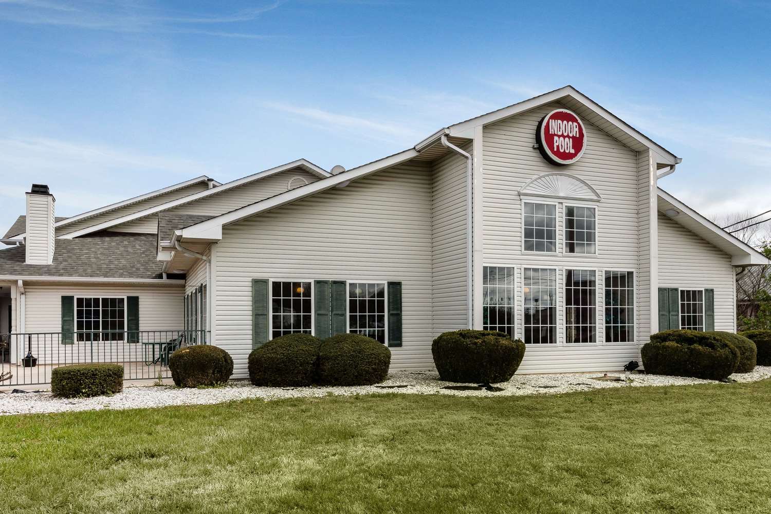 Econo Lodge Inn and Suites Dickson TN 1/14