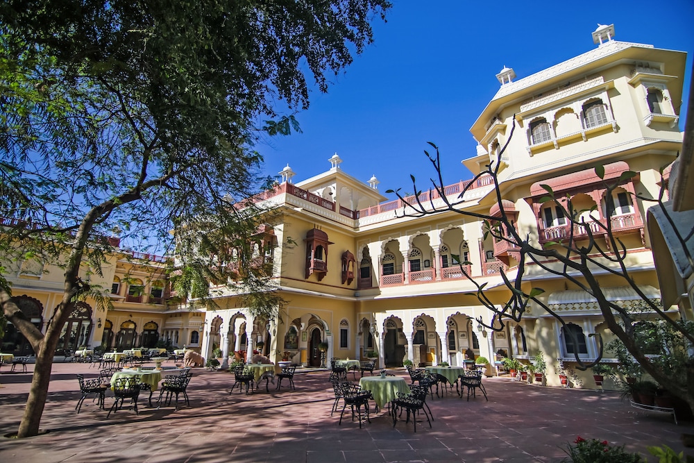 ALSISAR HAVELI 7/73