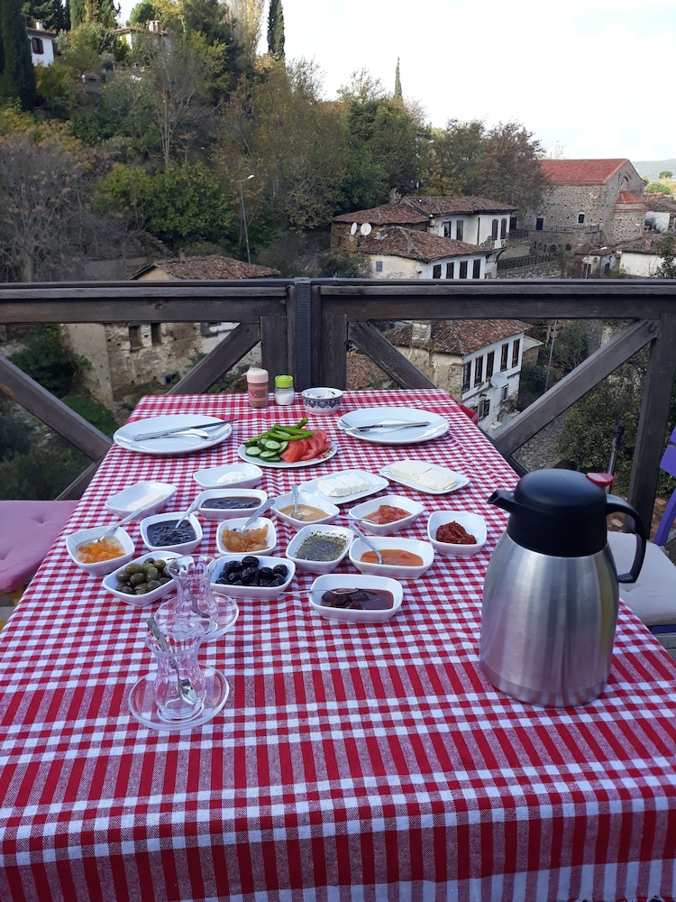 Doga Pansiyon 25/36