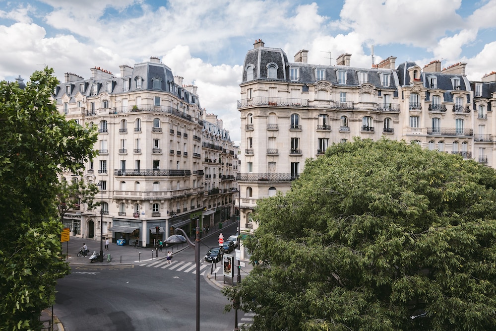 Le Petit Cosy Hotel 66/69
