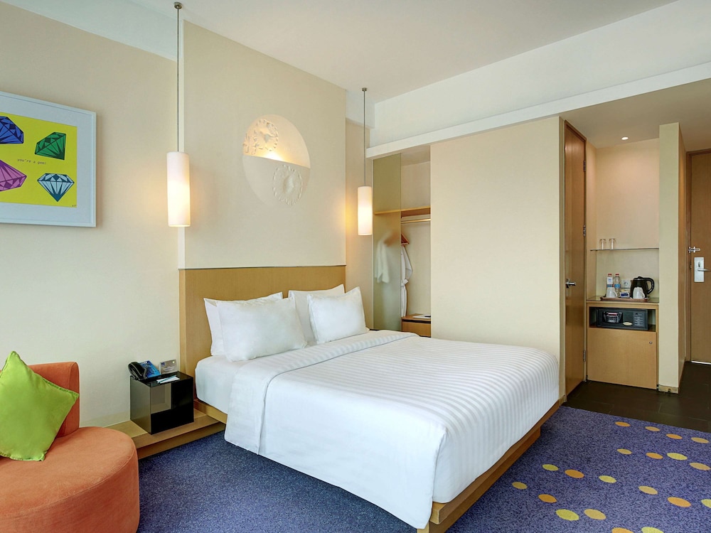 NOVOTEL BANDUNG 20/73
