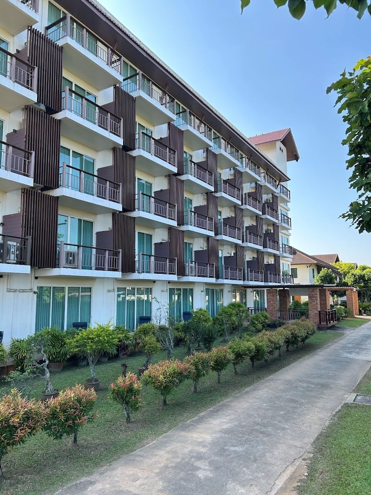 Teak Garden Spa Resort 3/50